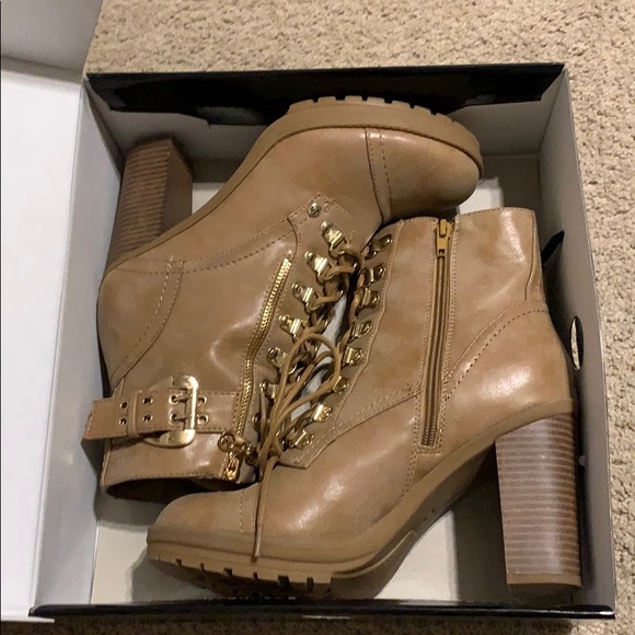 Guess Boots - Picture 5 of 5